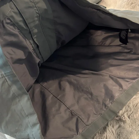 Woman’s North Face rain Jacket